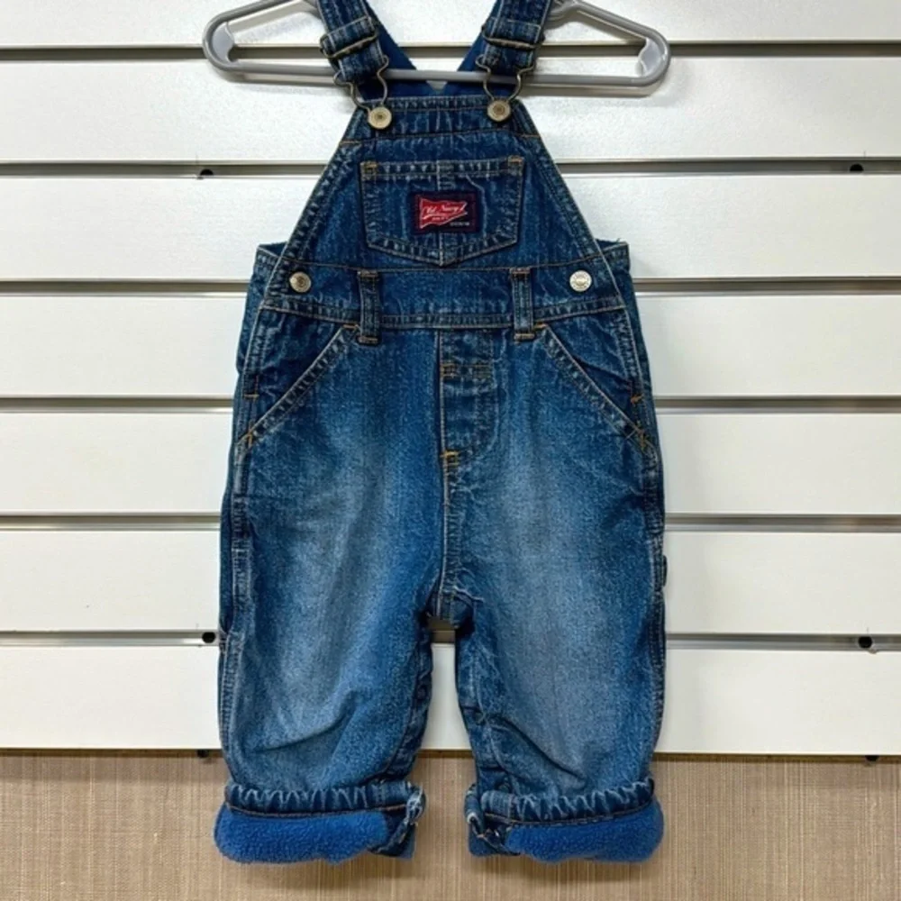 Old Navy baby blue fleece lined overall denim jean bibs. Size small‎ 3-6 mos